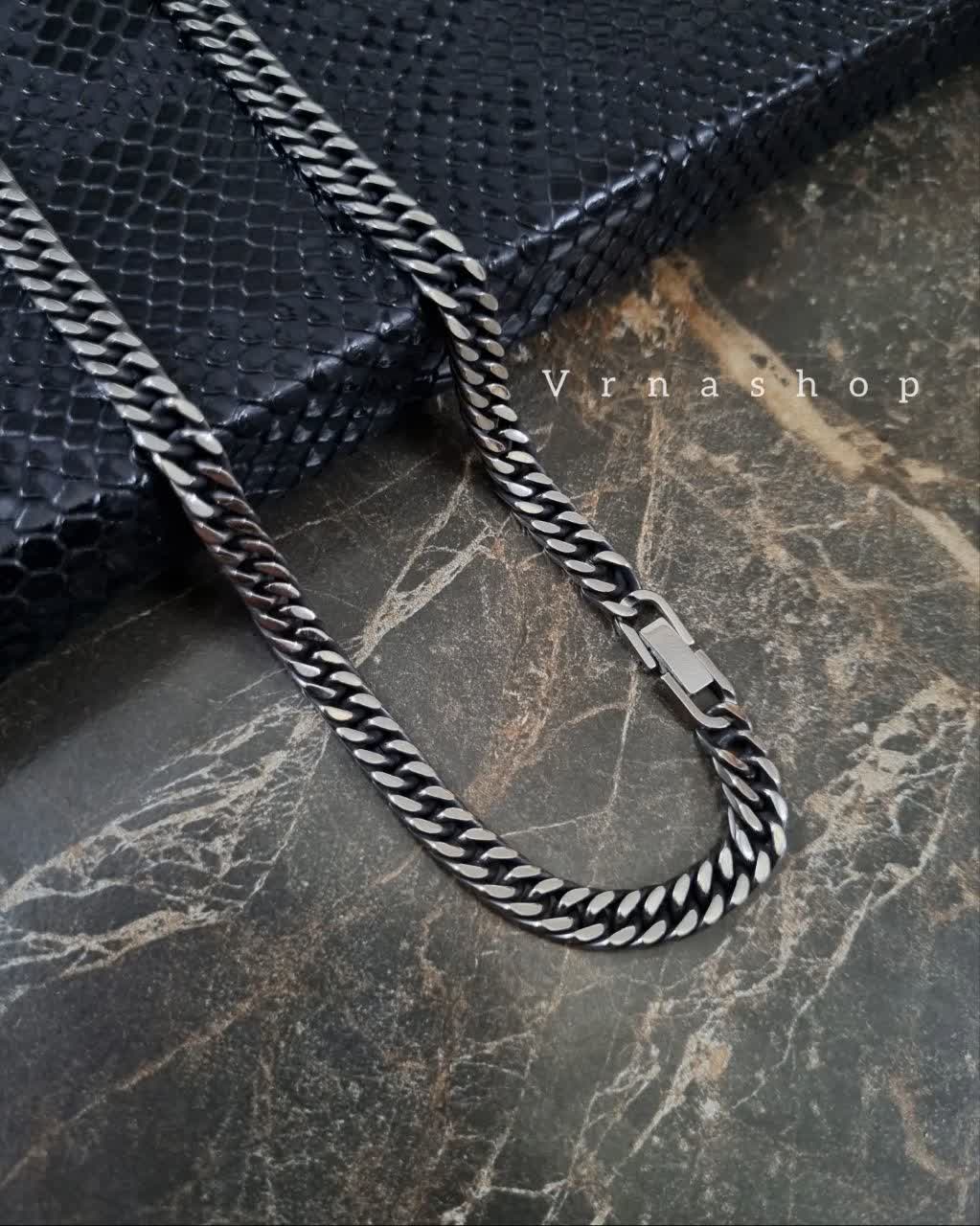 photo12585233724 گردنبند کارتیر سیاه قلم - Image 1